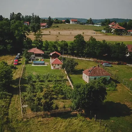 Stara Kuca I Brvnara Velerec