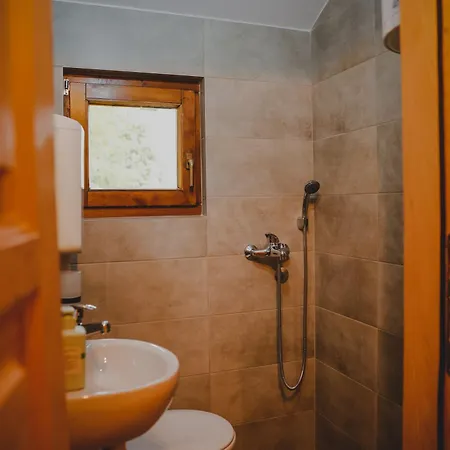 Dom wakacyjny Stara Kuca I Brvnara