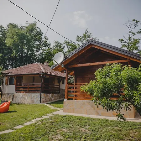 Stara Kuca I Brvnara Dom wakacyjny